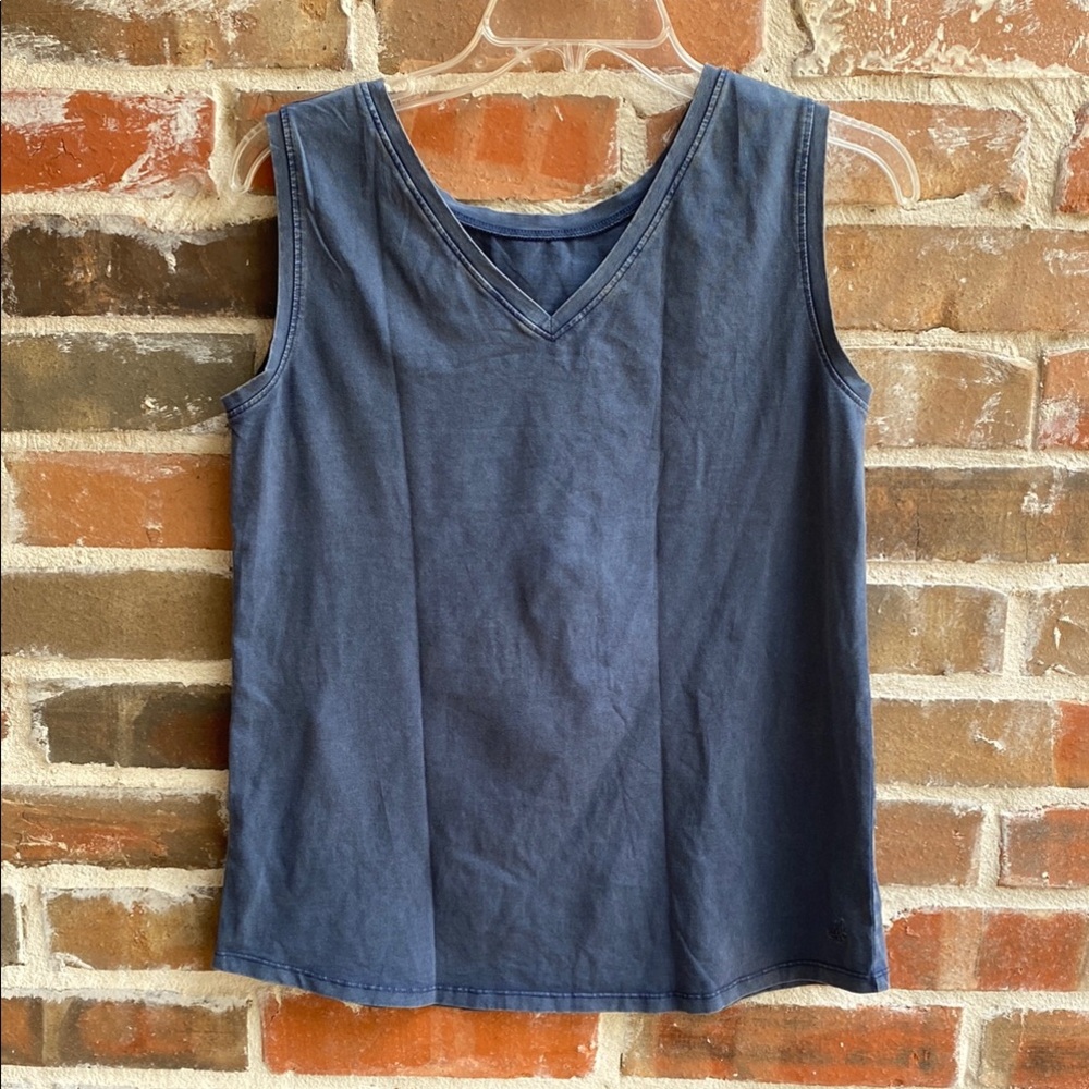 Maggie’s Organics Women's Stonewashed Blue Sleeveless V-neck Tank Top Size M
